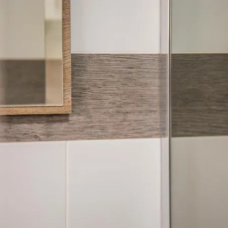 The Sunny Flair, Relaxing Experience 莫罗德哈布雷