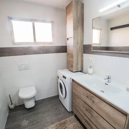 The Sunny Flair, Relaxing Experience 莫罗德哈布雷